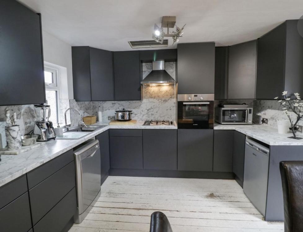 Lovely Comfortable 3 Bed Home, 우스터 외부 사진