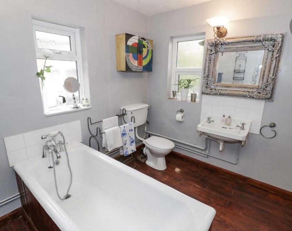 Lovely Comfortable 3 Bed Home, 우스터 외부 사진