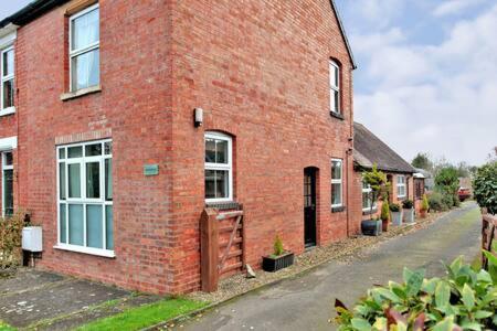 Lovely Comfortable 3 Bed Home, 우스터 외부 사진